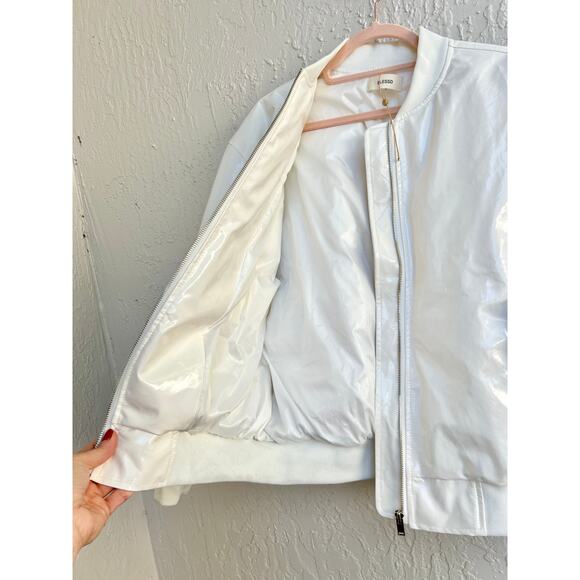 NWT Blessd Faux Leather Blake Patent Bomber Jacket Off White Women's Size XS/S - Picture 5 of 7